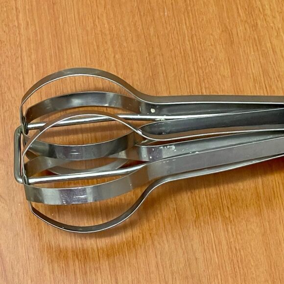 Vintage Another Androck Product Stainless Steel Bakelite Hand Mixer - Picture 12 of 14